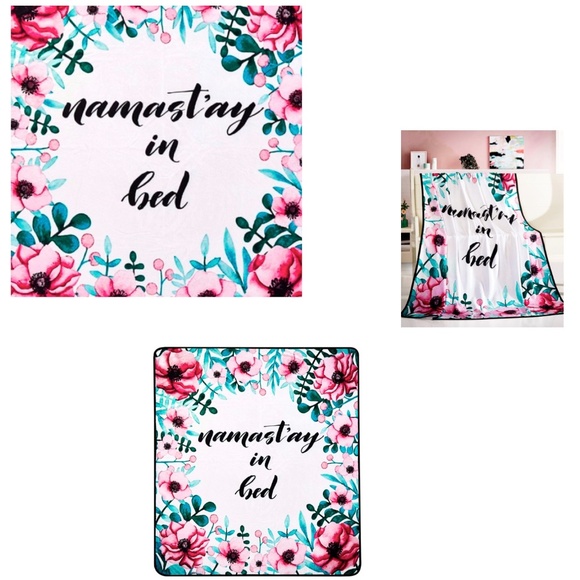 Namaste in Bed Throw 50x60 NWT - Picture 3 of 6